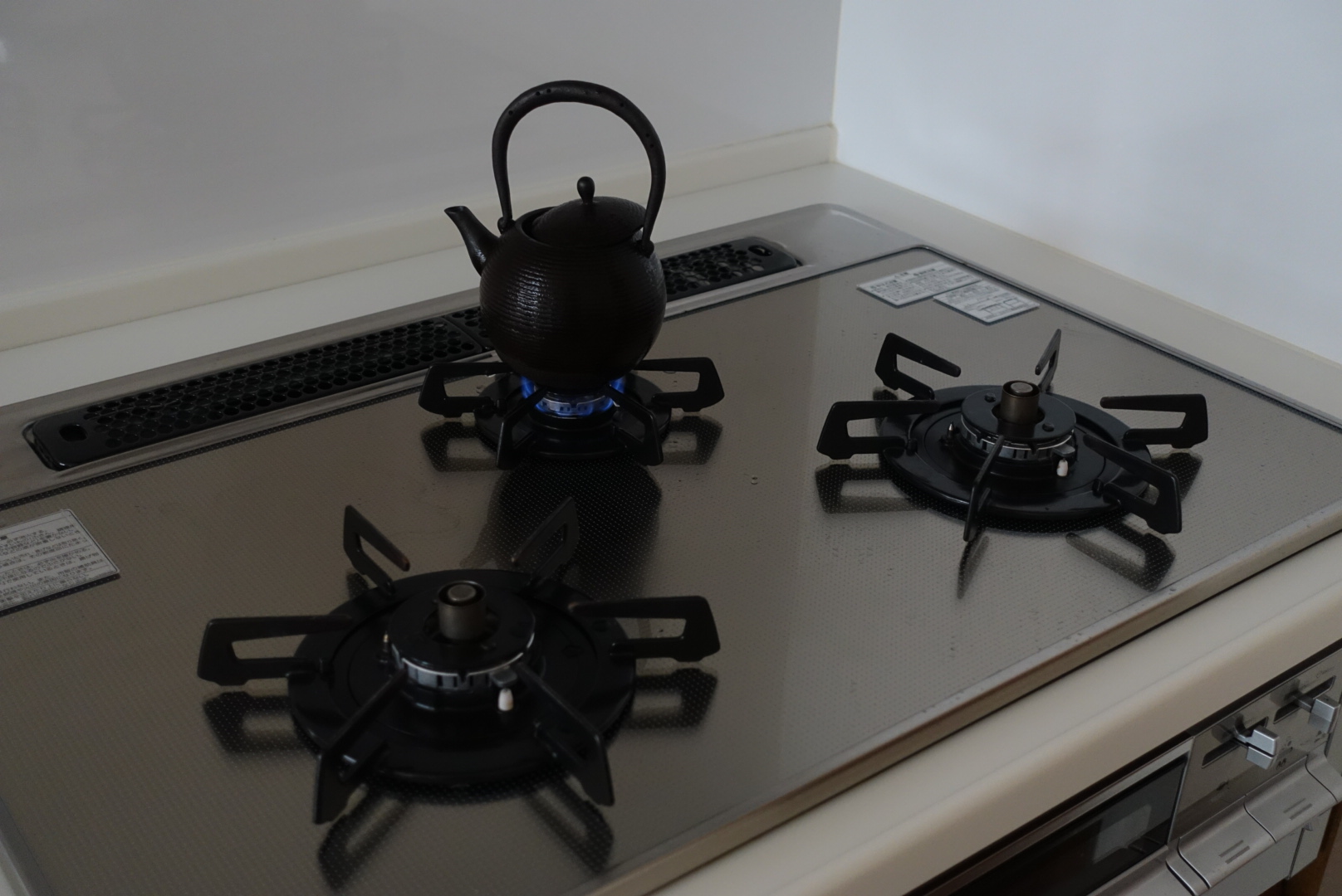 9BA99669-8B67-49B3-B774-89709237EF15